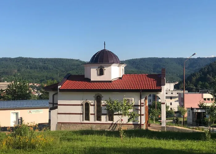 панорама - кът за отдих, въздухолечение и почивка *