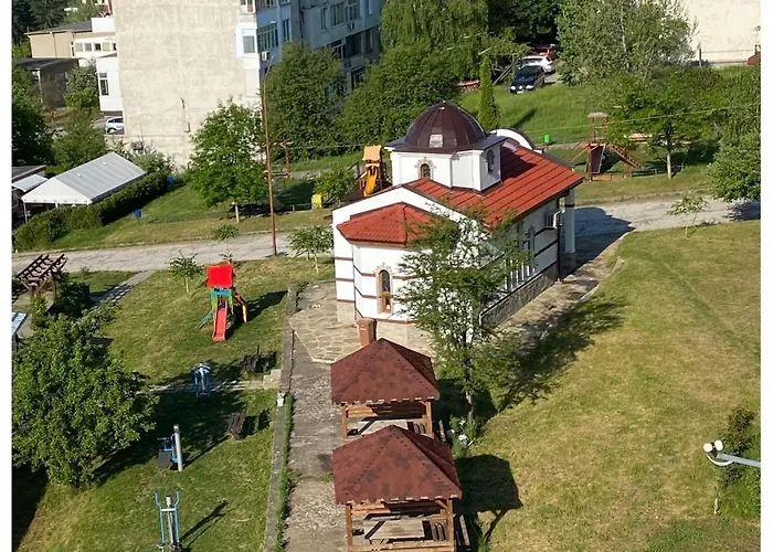 панорама - кът за отдих, въздухолечение и почивка Trjavna